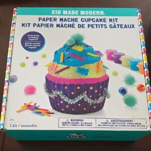 (J38) Paper Mache Cupcake Kit - Vibrant Craft Set